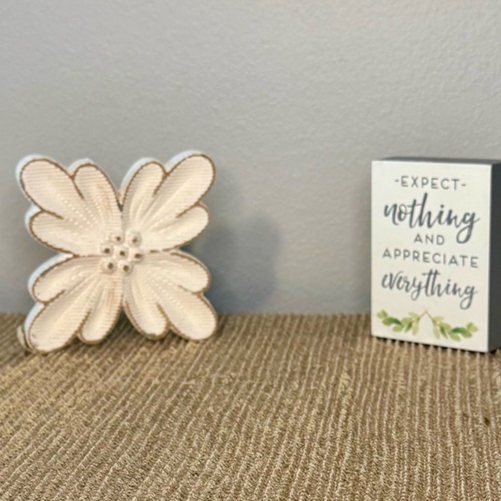 🌸Hobby Lobby Cream and Tan Flower Accent🌺